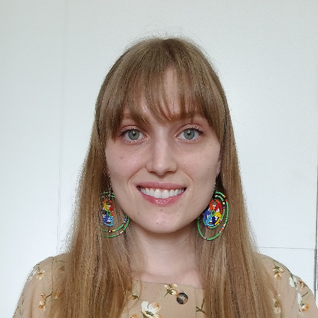 Courtney's headshot